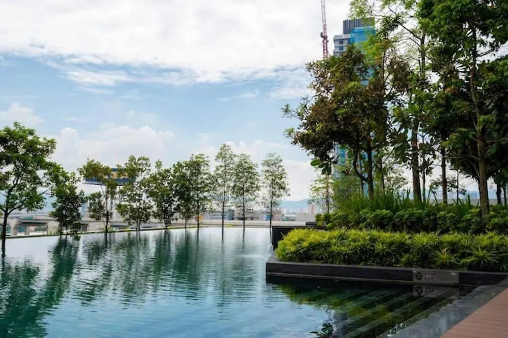 Sleek 3Br Suites Near Trx By Rumabnb Kuala Lumpur Apartment